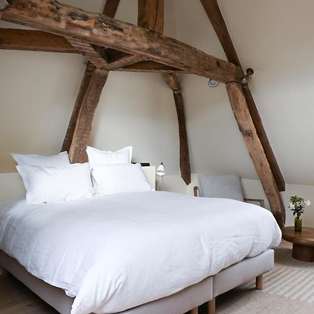 Hotel Les Pres Saint-Hilaire-le-Chatel 外观 照片