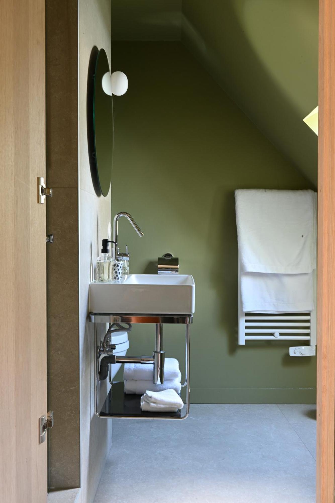 Hotel Les Pres Saint-Hilaire-le-Chatel 外观 照片