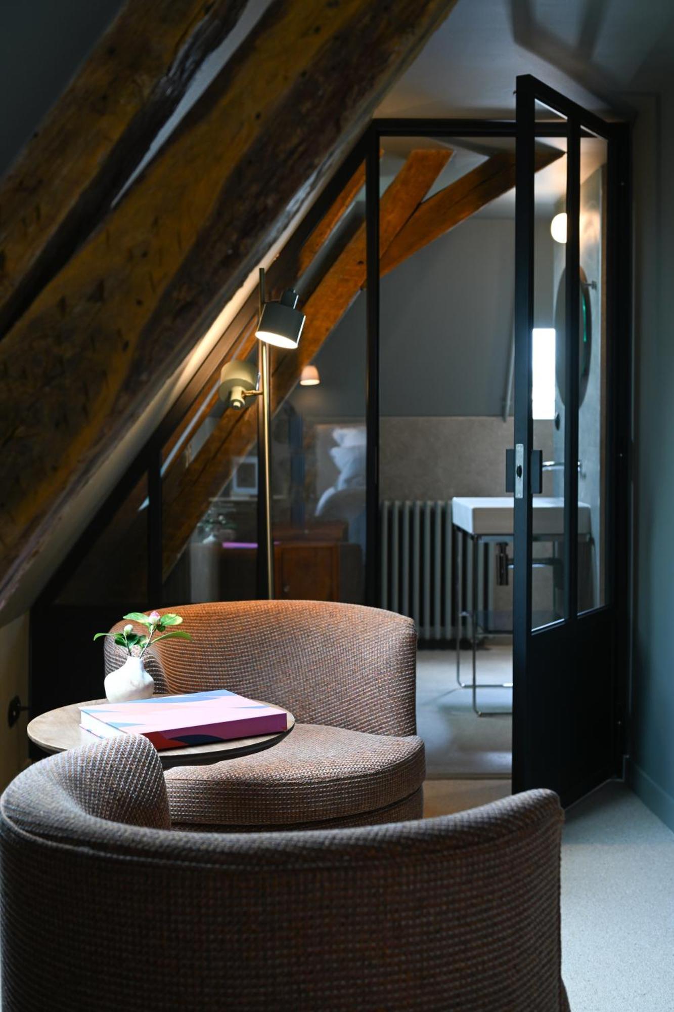 Hotel Les Pres Saint-Hilaire-le-Chatel 外观 照片