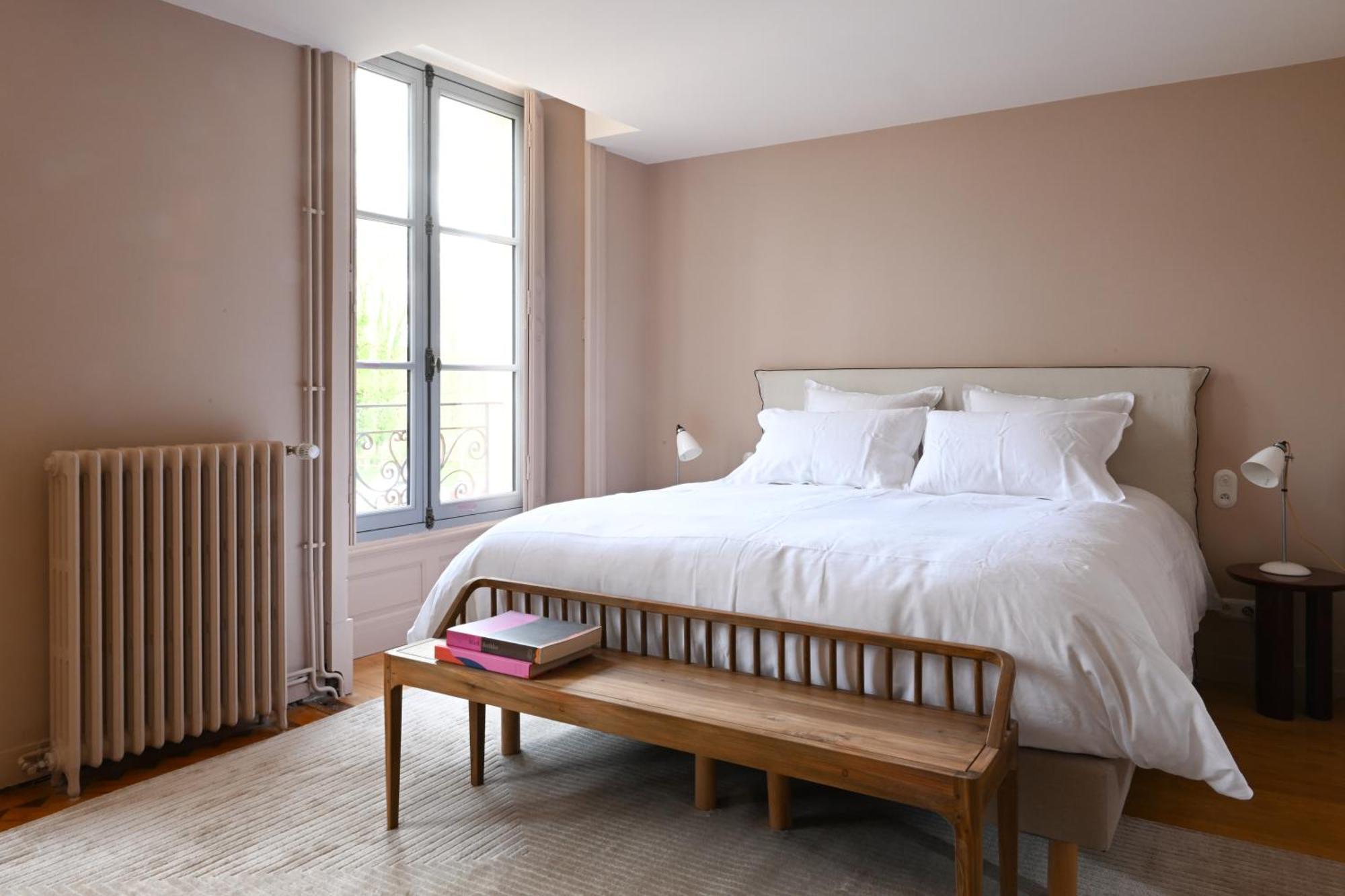 Hotel Les Pres Saint-Hilaire-le-Chatel 外观 照片